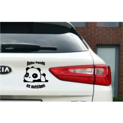 Baba panda az autóban 
